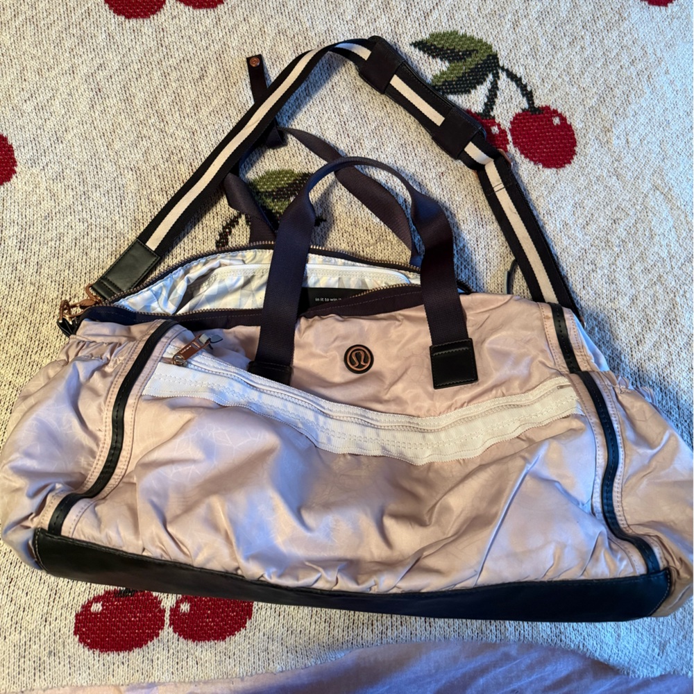 Lululemon gym yoga bag